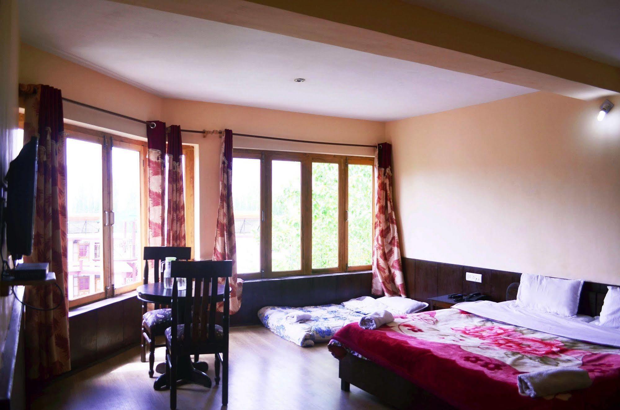 Beyond Stay - Kanika Himalayan View Leh Buitenkant foto