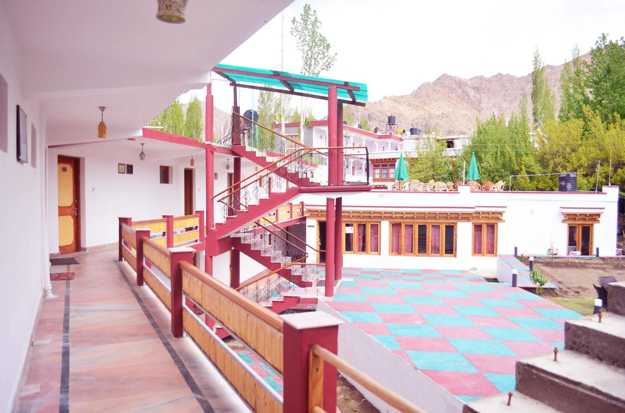 Beyond Stay - Kanika Himalayan View Leh Buitenkant foto